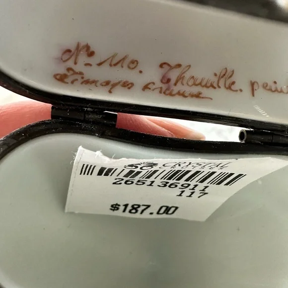 🔥 HOST PICK!  Limoges France heart trinket box - Picture 5 of 9